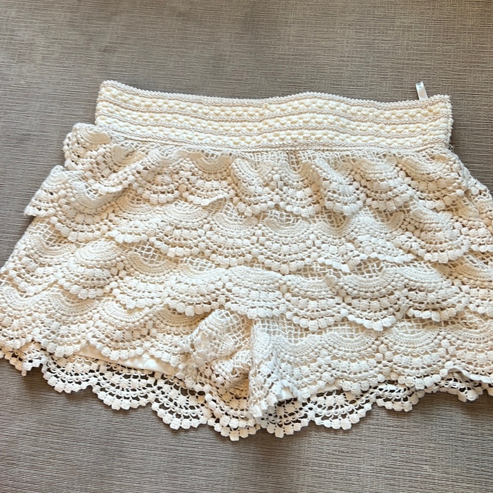 Lace shorties